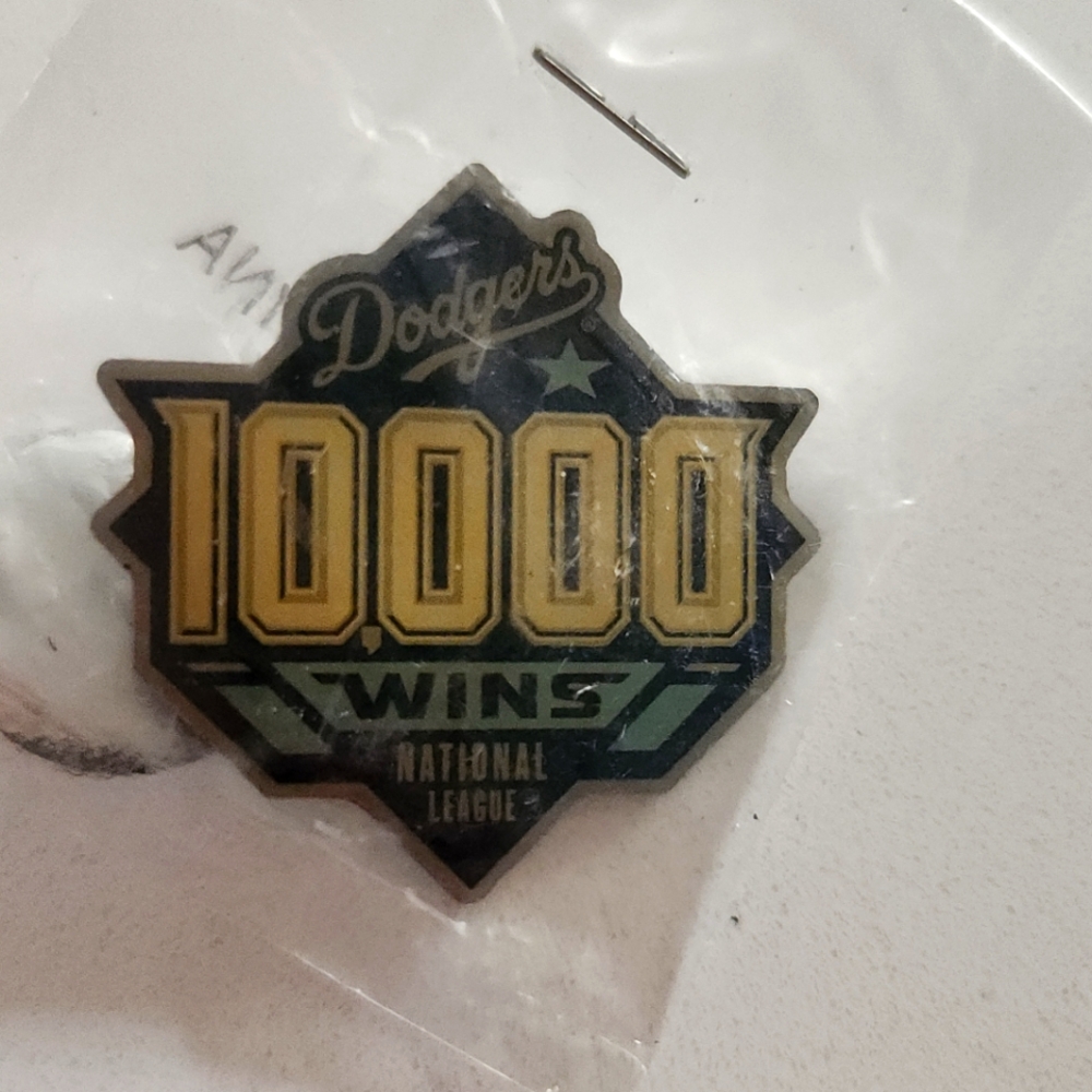 Dodgers Pin.